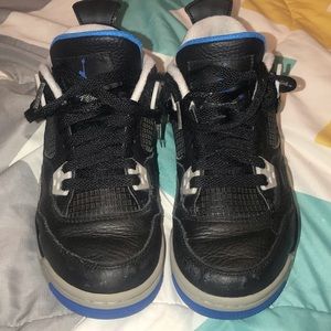 Jordan 4s